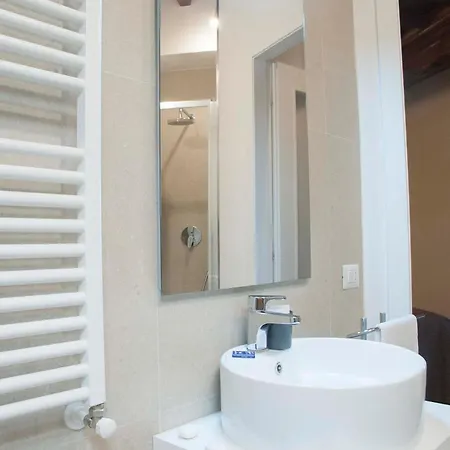 Tornabuoni Charming Apartment Florence